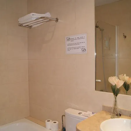 Turísticos La Castilleja Apartamento *