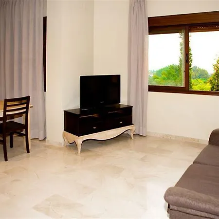 Apartament Turisticos La Castilleja