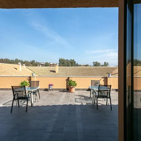 Turisticos La Castilleja Apartment