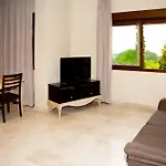 Apartamento Turísticos La Castilleja