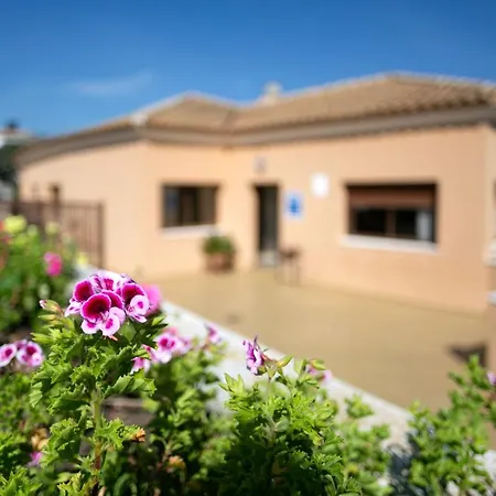 拉卡斯蒂勒亚图里斯蒂克斯公寓酒店 公寓 *