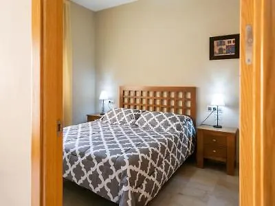 Turisticos La Castilleja Apartment